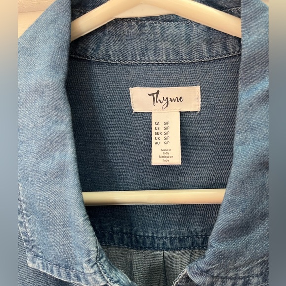 Thyme Maternity Button Up Shirt - Picture 3 of 3